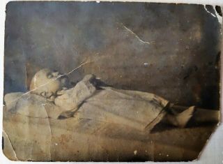 Post Mortem Funeral Baby Child In Coffin Photo 1920s