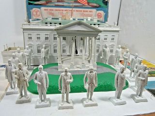 VINTAGE MARX THE WHITE HOUSE PLAY SET WITH PRESIDENTS 1950 ' S TOY 2
