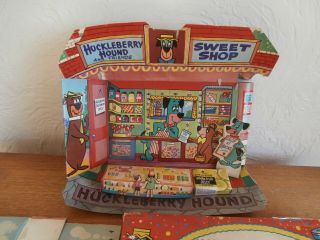 VINTAGE CHILDREN ' S TOY: HUCKLEBERRY HOUND ' S SWEET SHOP 2