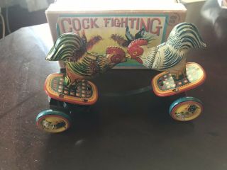 All ROOSTERS FIGHTING Wind Up Tin Toy Japan 1950 - MIB - 2