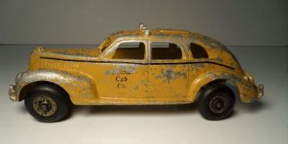Arcade Yellow Cab Studebaker Taxi Cast Aluminum 7 1/2 