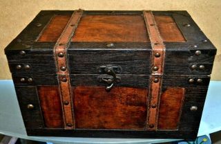 Vtg Wood / Leather Storage Trunk 13 - 1/2 X 8 - 1/2 X 8 Pirate Treasure Chest
