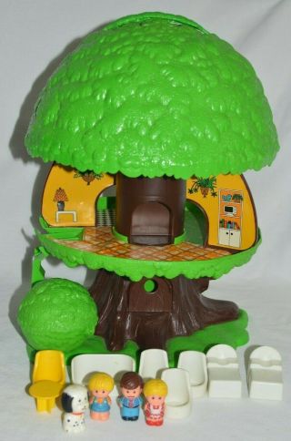 Vintage 1975 General Mills Tree Tots Family Tree House Kenner.