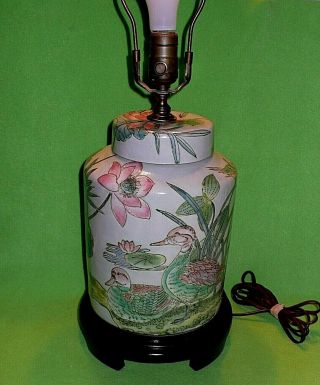Vintage Asian Ginger Jar Style Table Lamp W/ Colorful Ducks Water Lilies Bird &