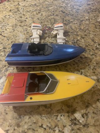 Ls ? Toy Speedboats With Outboard 175 Johnson Motors.  Mitsuwa Battery Model Kit