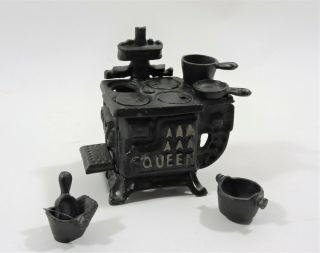 Vintage Miniature Queen Cast Iron Stove Toy With Accessories