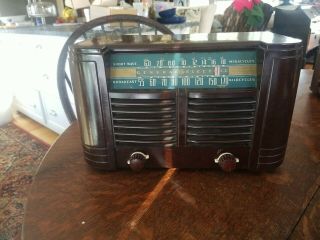 Vintage Ge General Electric Model L - 621 Tabletop Radio C.  1941