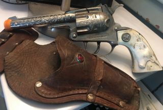 Hubley Cowboy Large Cap Gun Pistol Toy Revolver W Tophand Gen Leather Holster