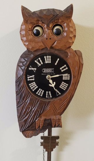 Vtg Old Carved Wood Owl Cuckoo Wall Clock Moving Eyes Non Tezuka Clock C
