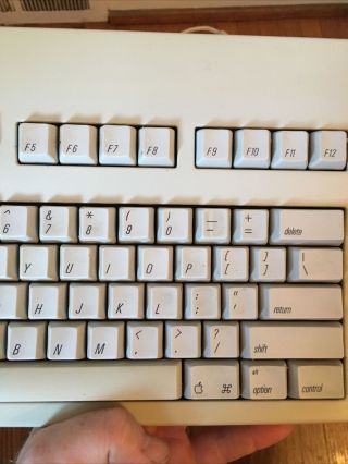 Vintage Apple Extended Keyboard II 1990 3