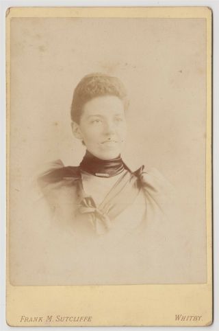 Frank M.  Sutcliffe Cabinet Photo - A Young Lady By Frank M.  Sutcliffe Of Whitby
