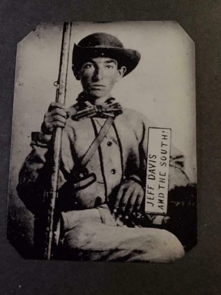 Sixth - Plate Civil War Confederate Soldier Tintype C2489rp