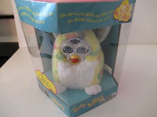 Vintage 1999 Model 70 - 940 Yellow Green Orange Speckled Hair Furby Baby Rare