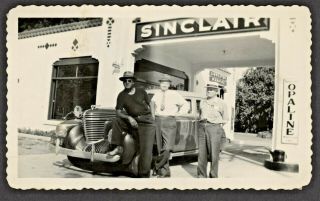 1940s Da Boys With Their Car At The Malad City Idaho Sinclair Gas Station