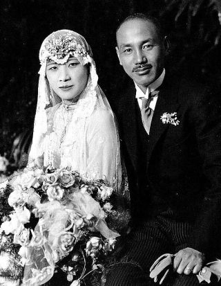 1927 - Wedding Picture Of China 