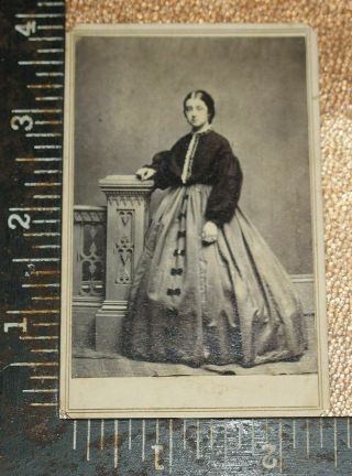 Civil War Cdv Young Woman Dress With Bows Patriotic Eagle Backmark Ware Ma 1863