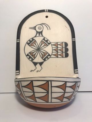 Kewa - Santo Domingo Pueblo American Indian Pottery Wall Pocket - Vicky Calabaza 2