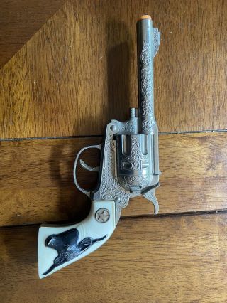 Vintage Hubley Texan Jr.  Die Cast 250 - C Cap Gun