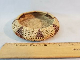Vintage Native American Indian Round Shallow Basket 4 1/2 " Across Base No Res