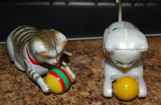 2 Early Kohler Tin Wind - Up Cat Kitten Roll Over Toy U.  S.  Zone Germany