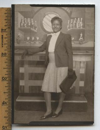 Vintage Black Americana Arcade Photo Pretty Well Dressed Woman At Bar