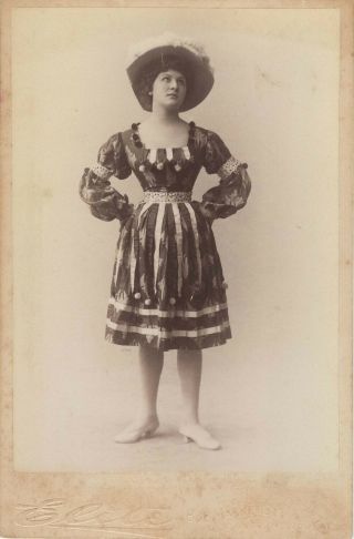 Elite Cabinet Card Of An Actress In An Elaborate Costume