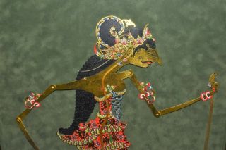Vintage Indonesian Shadow Puppet Golden Queen Jambavati Wife of Krishna - Framed 2