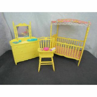 Vtg Amsco Milton Bradley Baby Doll Nursery Furniture 8700 Yellow Crib Toy