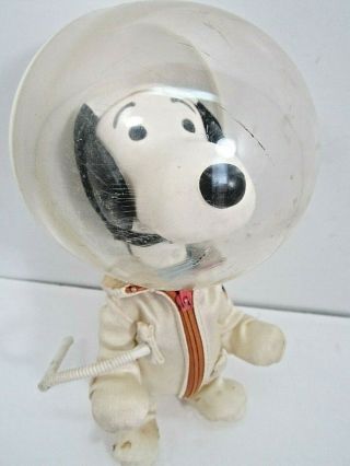 Vintage 1969 Peanuts Gang Snoppy Nasa Astronaut Figure In Space Suit