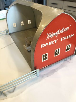 Vtg Susy Goose Friendly Acres Dairy Farm Toy Tin Barn W/ Fence & Cows Usa 1950’s