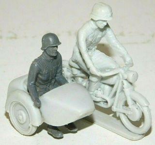 Old Marx 1960s Plastic,  54mm Wwii German Army Motorcycle With Sidecar & Rider E