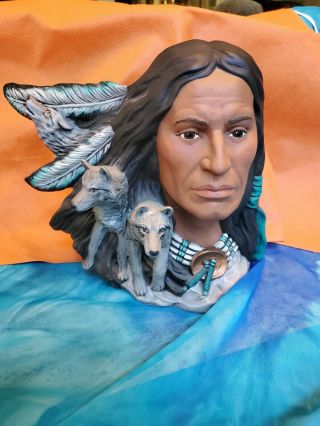 Native American Indian Chief Head Bust Statue Ceramic Wolves/feather/jewelry