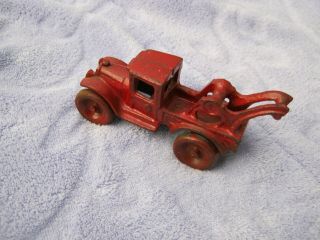 Vintage Cast Iron Tow Truck - - Arcade 218 R - - Red