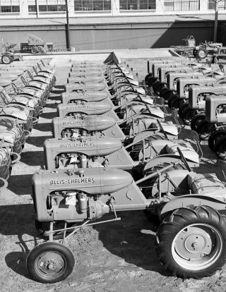 1940 Rows Of Allis - Chalmers Tractors,  Oklahoma Old Photo 8.  5 " X 11 " Reprint