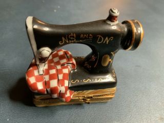 Sewing Machine - Very Rare Vintage Hand Painted Limoge Trinket Box (12)