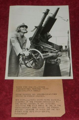 1928 Press Photo Daughter Of French Ambassador & Anti - Aircraft Gun Duquesne Ship