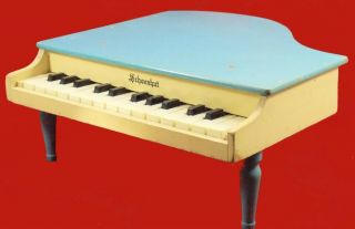 Vintage Schoenhut Toy Grand Piano 25 Keys 3