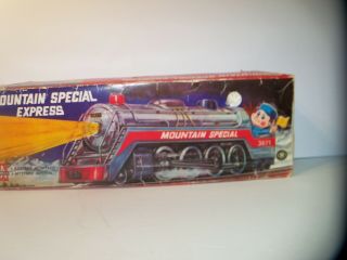 Vintage Tin Train Mountain Express 3671 Made In Japan Battery Operated