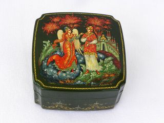 Small Russian Palekh Lacquer Box Swan Princess 1993 Fine Quality Signed
