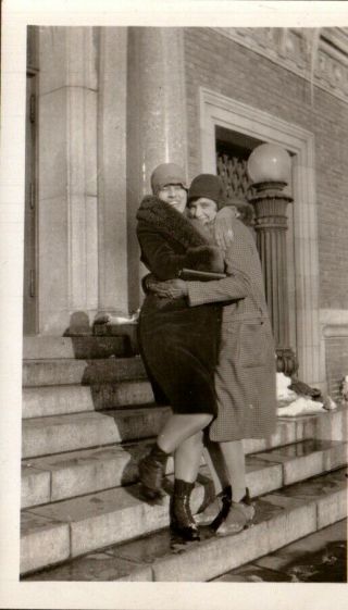 Vintage Photo,  Sexy Flapper Girls Embracing On Steps,  Lesbian Int.  C1920s Pb28