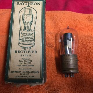 Vintage Raytheon Type B Rectifier Vacuum Tube
