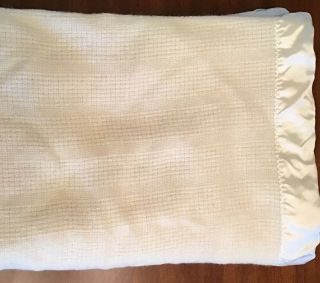 Vintage Waffle Weave Satin Trim Blanket 60 Wool 40 Acrylic Made In Usa 85”x60”
