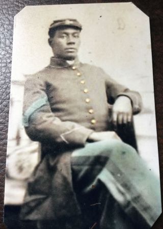 Civil War African American Soldier Tintype C044rp