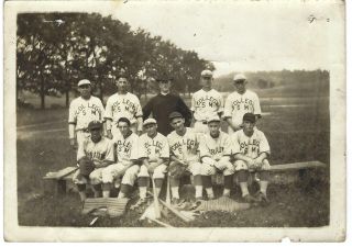 1920s Sm College Baseball Team Group Photo W Bats,  Balls,  Etc