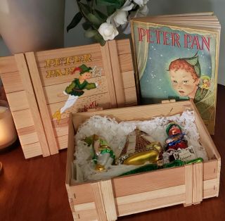 Peter Pan Christmas Ornaments Box Set Polonaise Kurt Adler,  Vintage Book