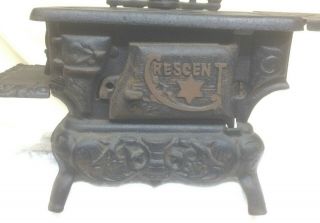 VINTAGE Cresent Cast Iron Salesman Sample Miniature Toy Stove With Accessories 2