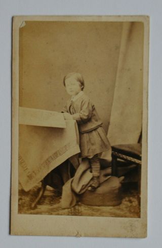 Cdv: Charming Portrait Of A Young Child.  By Henry P (peach) Robinson.  Leamington