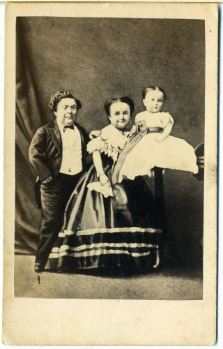Midget - General Tom Thumb And Wife With Baby - London - 1864 - Queen Victoria