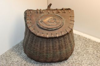 Vintage Woven Wicker Fishing Creel Basket Carved Wood Fly Fishing Lid
