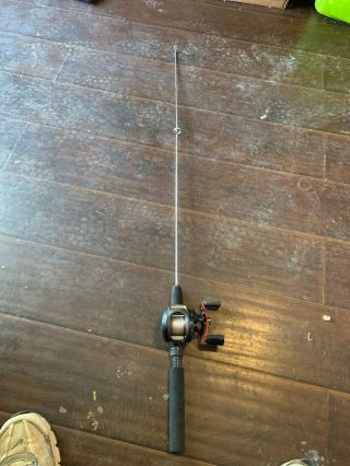 Vintage Great Lakes S - 30 Vintage Baitcasting Reel & 26 " Ice Fishing Rod Setup
